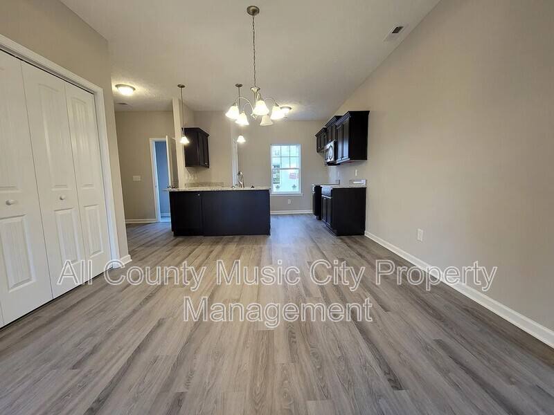 310 Negri Court, La Vergne, TN 37086 - Townhouse for Rent - Image 5