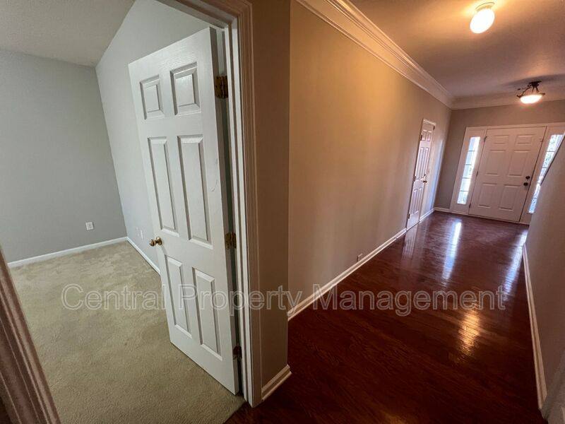 House for rent at 104 Chalet Place, Greenville, SC 29607