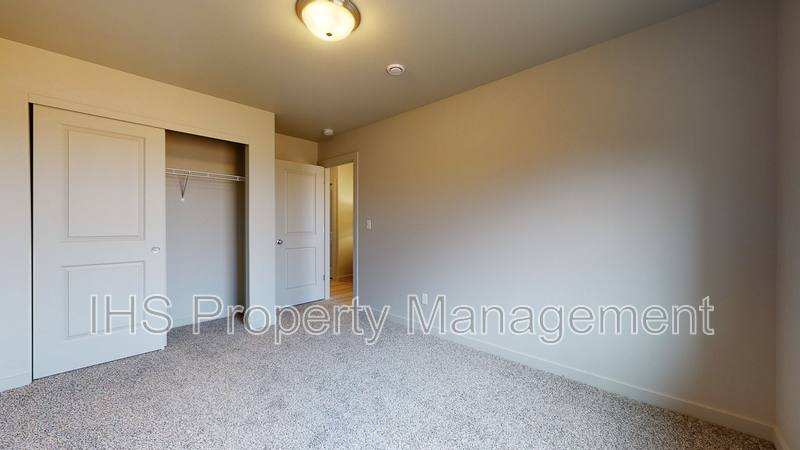 Townhouse for rent at 2513 E Helena #A, Pasco, WA 99301