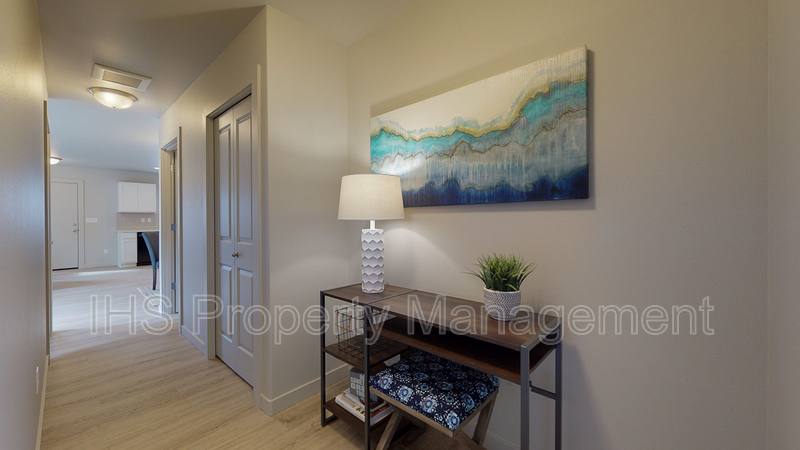Townhouse for rent at 2513 E Helena #A, Pasco, WA 99301