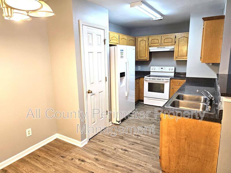 Townhouse for rent at 1855 Carrington Dr, Griffin, GA 30224