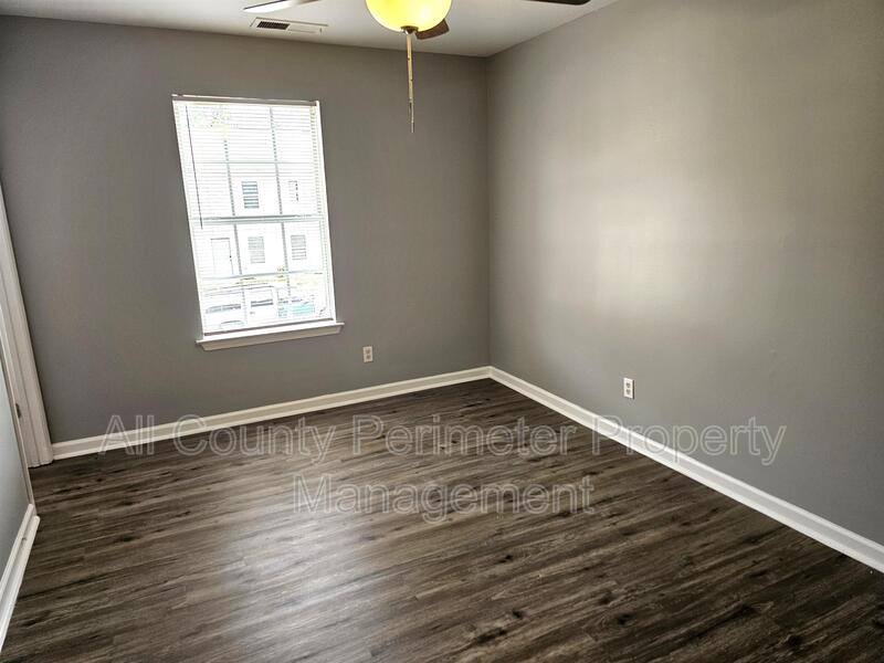 Townhouse for rent at 1855 Carrington Dr, Griffin, GA 30224