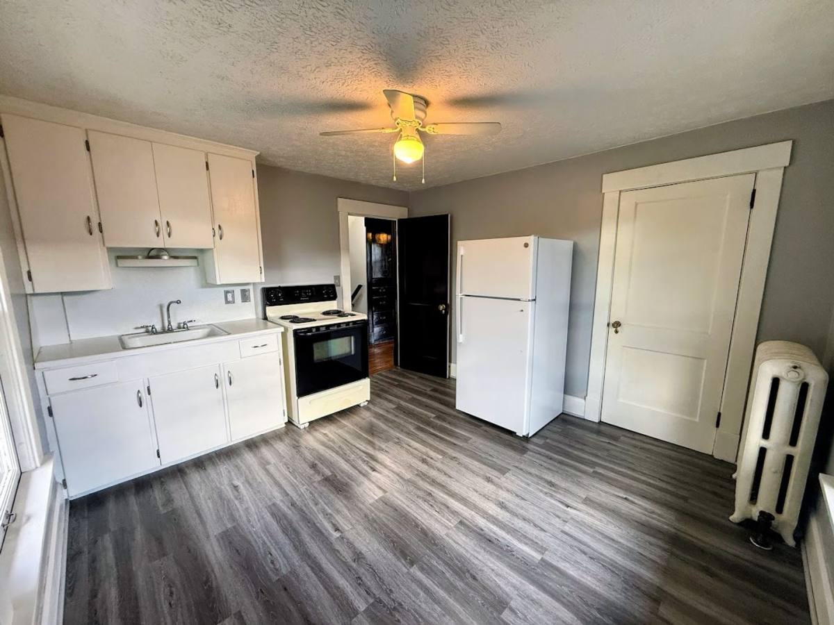 Apartment for rent at 1103 19th St NW, Canton, OH 44709