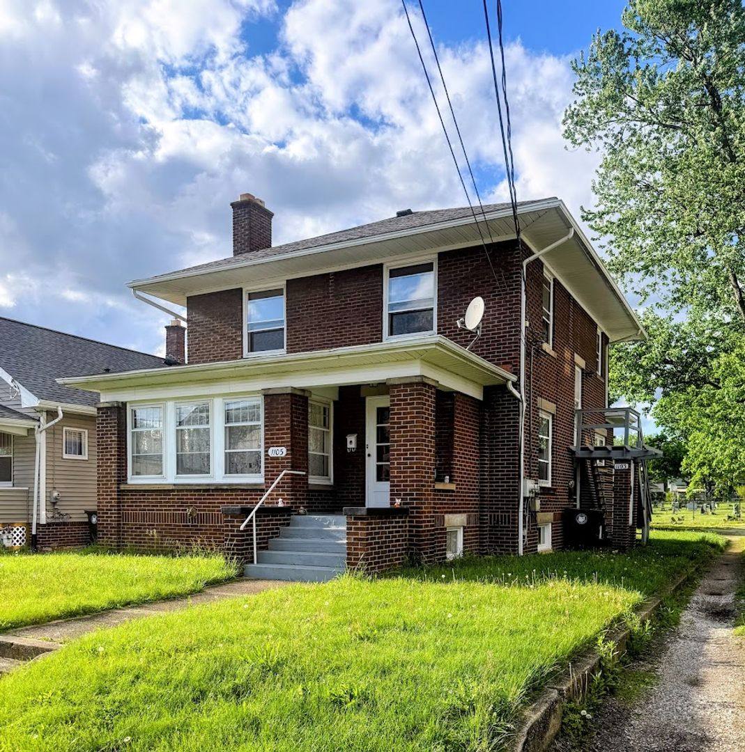 Apartment for rent at 1103 19th St NW, Canton, OH 44709