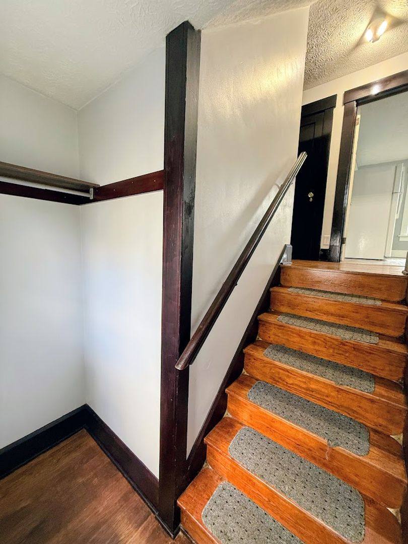 Apartment for rent at 1103 19th St NW, Canton, OH 44709