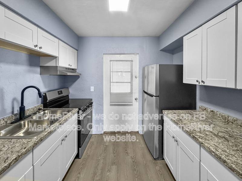 Apartment for rent at 4518 102nd St W, Bradenton, FL 34210