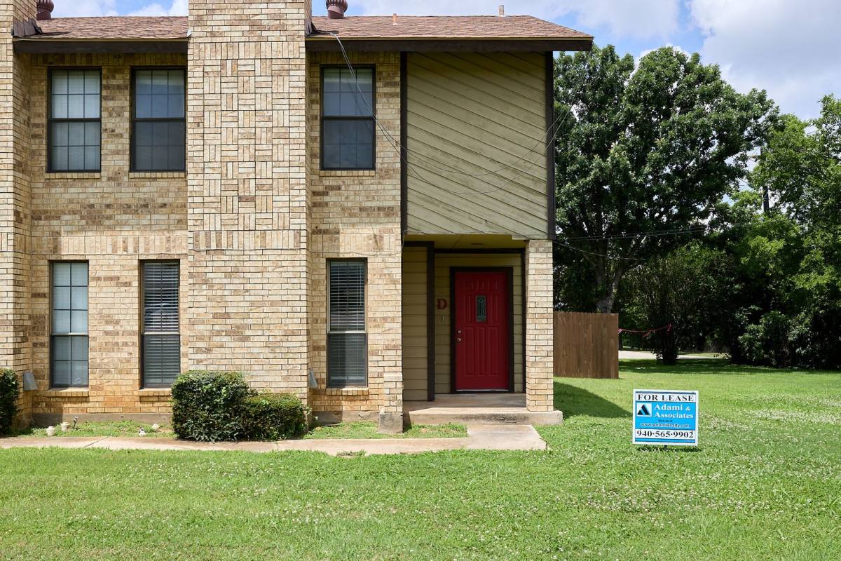 Apartment for rent at 900D Kilkenny Court, Denton, TX 76205