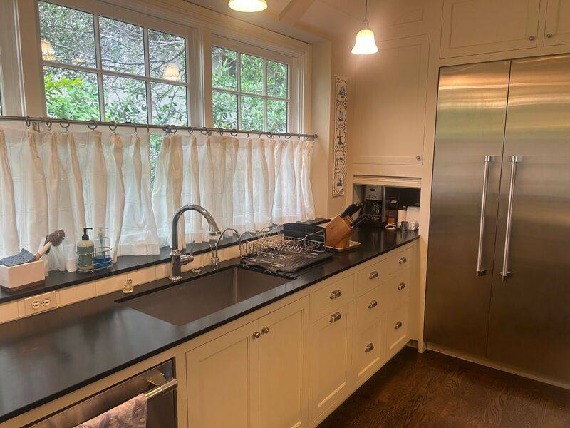 House for rent at 4840 Del Monte Rd, La Canada Flintridge, CA 91011