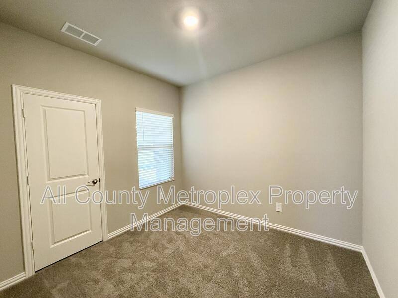 House for rent at 709 Hemingway Lane, McKinney, TX 75069