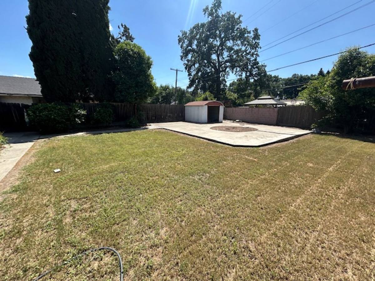 House for rent at 201 N Bollinger, Visalia, CA 93291