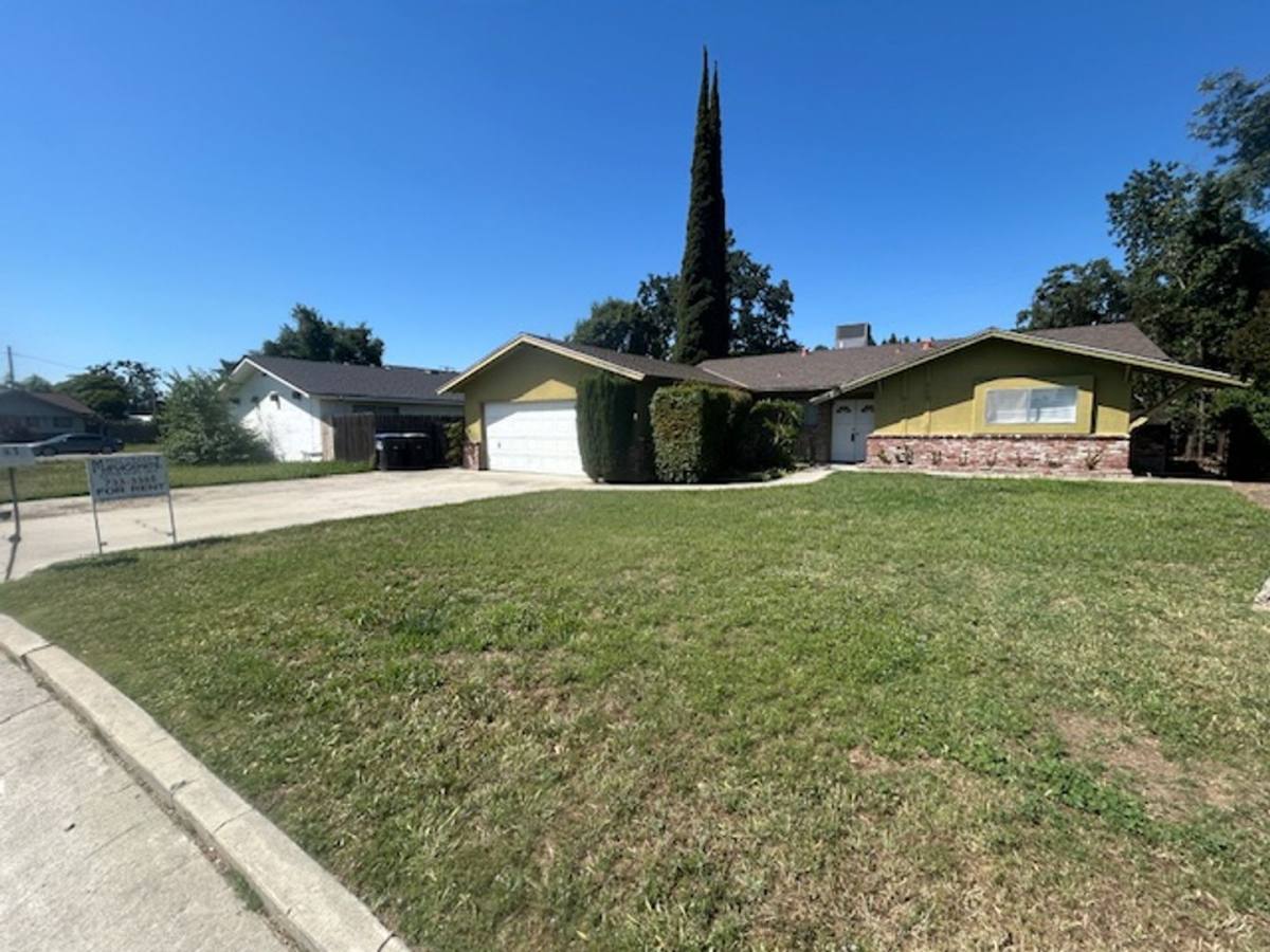 House for rent at 201 N Bollinger, Visalia, CA 93291