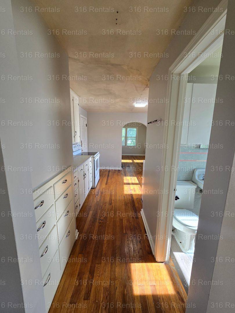 Apartment for rent at 121 W 2nd St, Newton, KS 67114