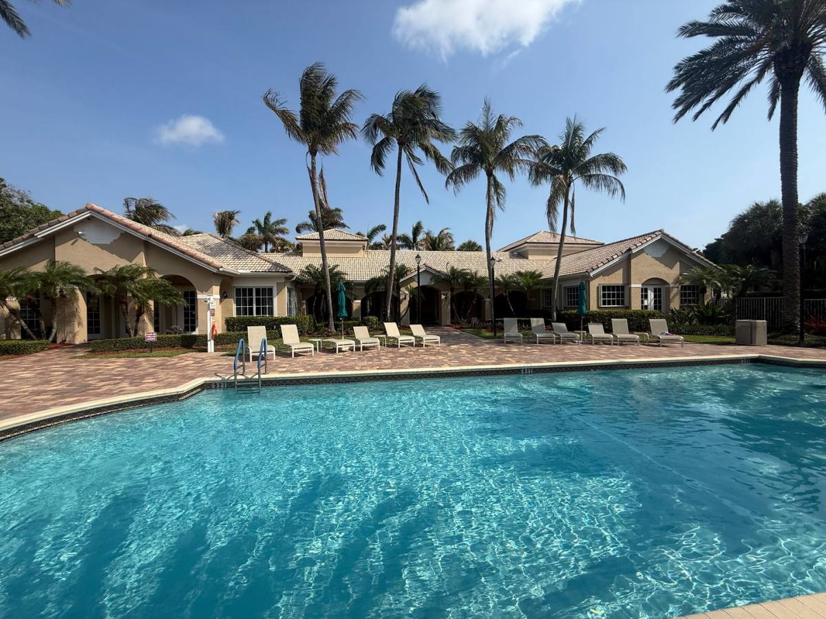 Apartment for rent at 284 Village Blvd, Jupiter, FL 33469