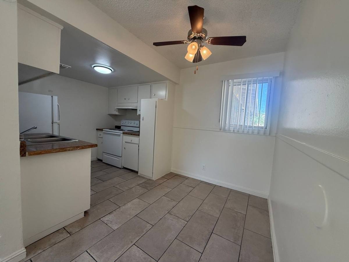 Apartment for rent at 3801 Hazelwood St, Las Vegas, NV 89119