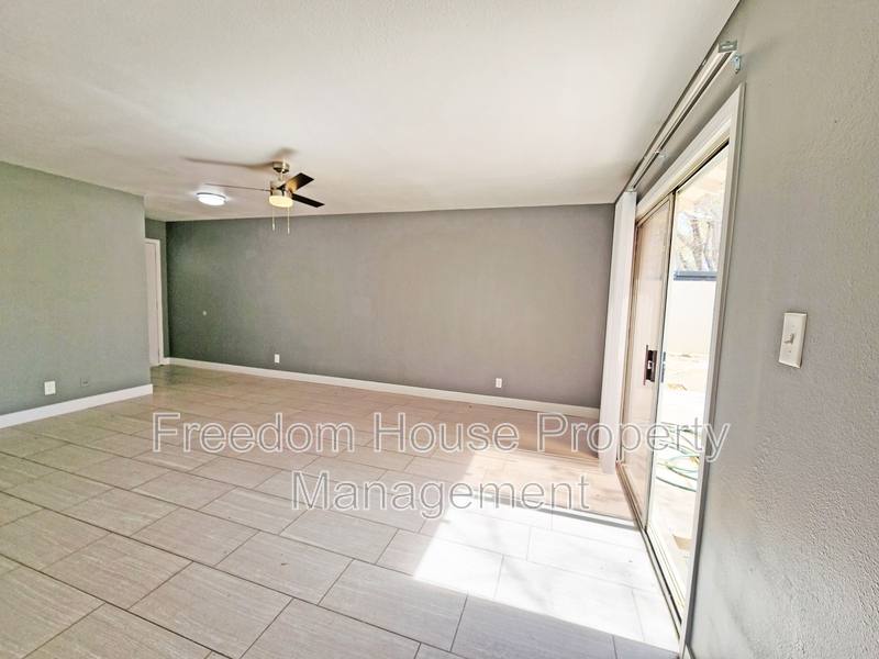 House for rent at 5409 Mountain View Dr, Las Vegas, NV 89146
