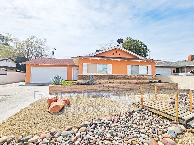 House for rent at 5409 Mountain View Dr, Las Vegas, NV 89146