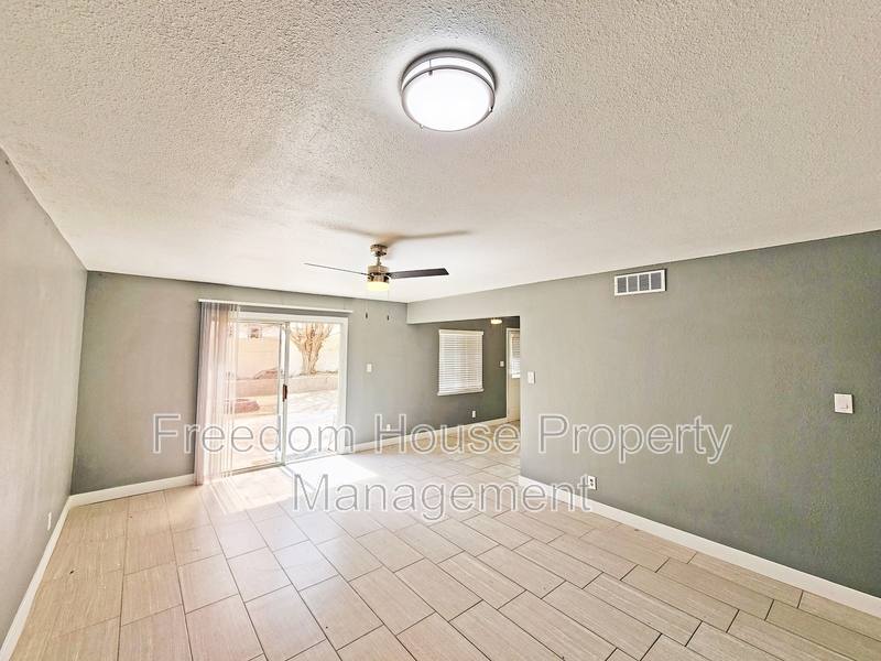 House for rent at 5409 Mountain View Dr, Las Vegas, NV 89146