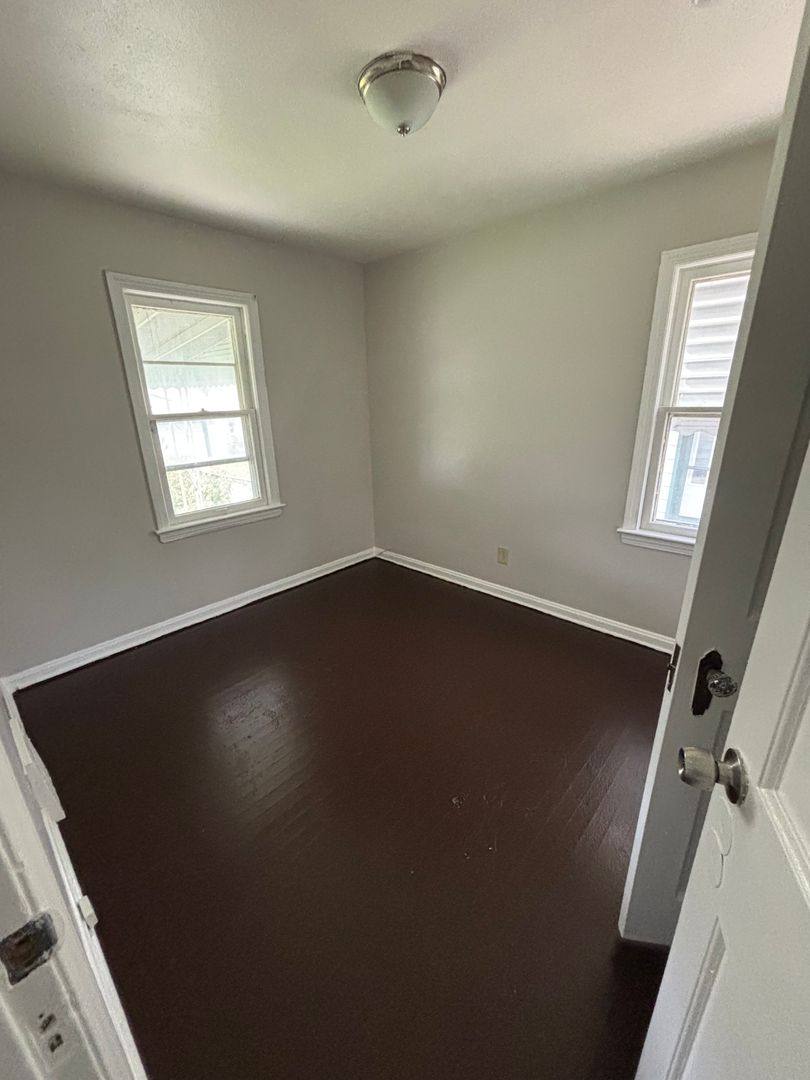 House for rent at 9334 McCracken Blvd, Cleveland, OH 44125