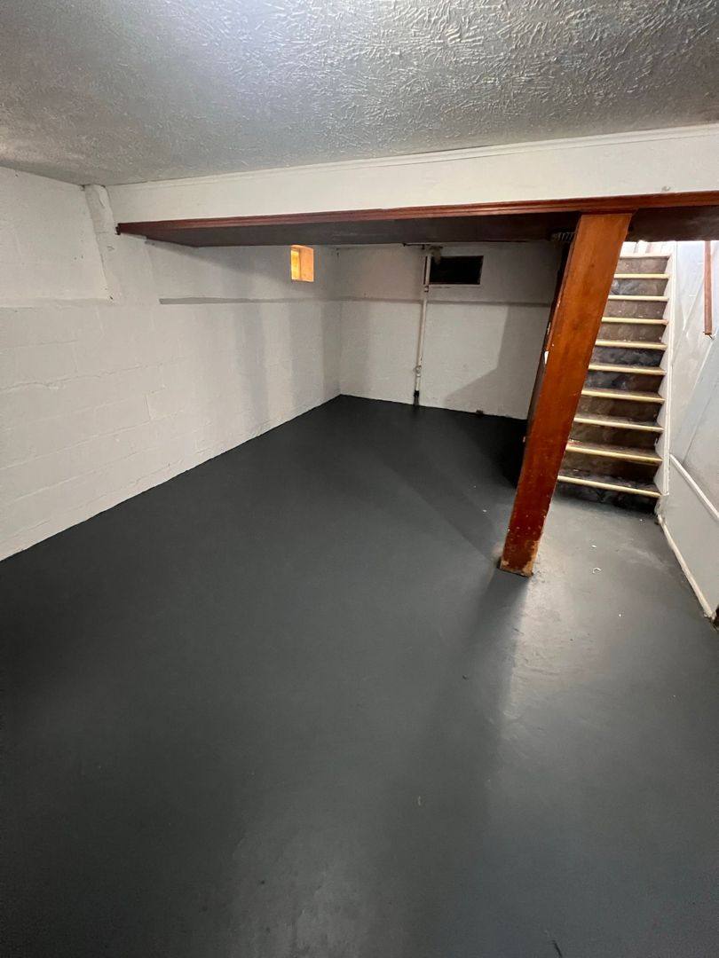 House for rent at 9334 McCracken Blvd, Cleveland, OH 44125