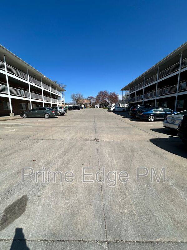 Apartment for rent at 4621 Prescott Ave #2124, Lincoln, NE 68506