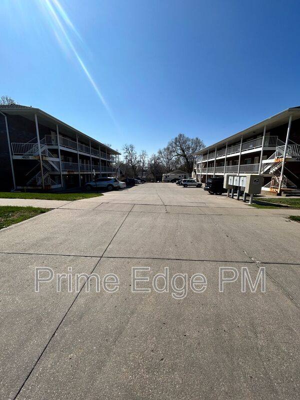 Apartment for rent at 4621 Prescott Ave #2124, Lincoln, NE 68506