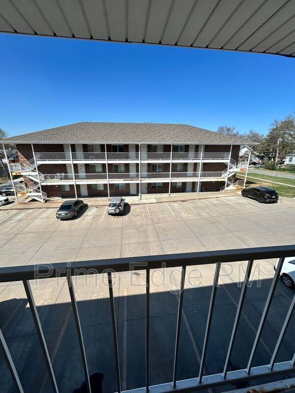 Apartment for rent at 4621 Prescott Ave #2124, Lincoln, NE 68506