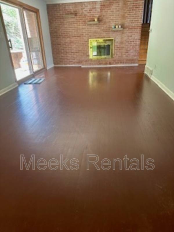 House for rent at 1118 Montrose Dr, South Charleston, WV 25303