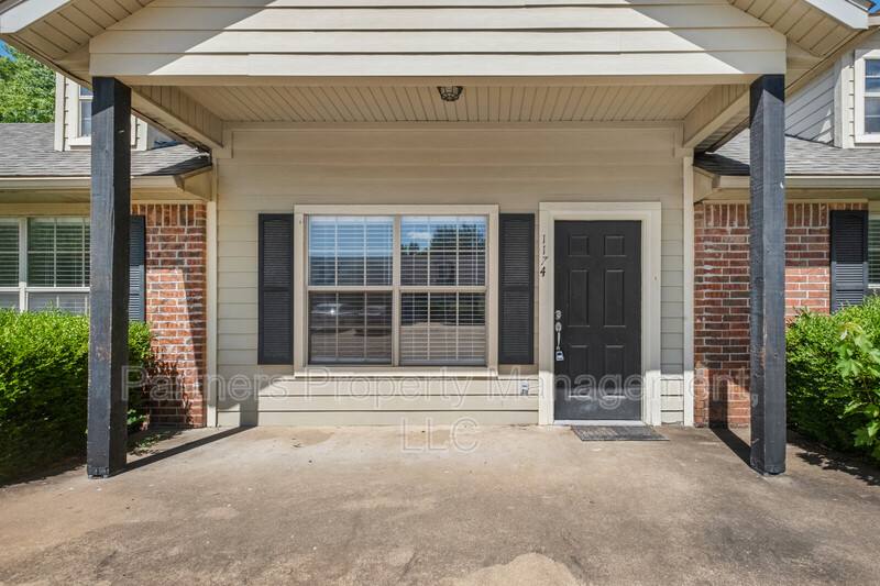 Apartment for rent at 1174 W Hendrix St, Fayetteville, AR 72703