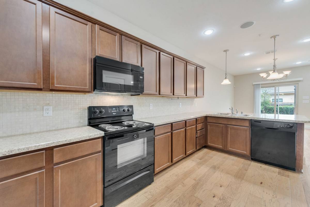 Townhouse for rent at 2629 Chambers Dr, Lewisville, TX 75067