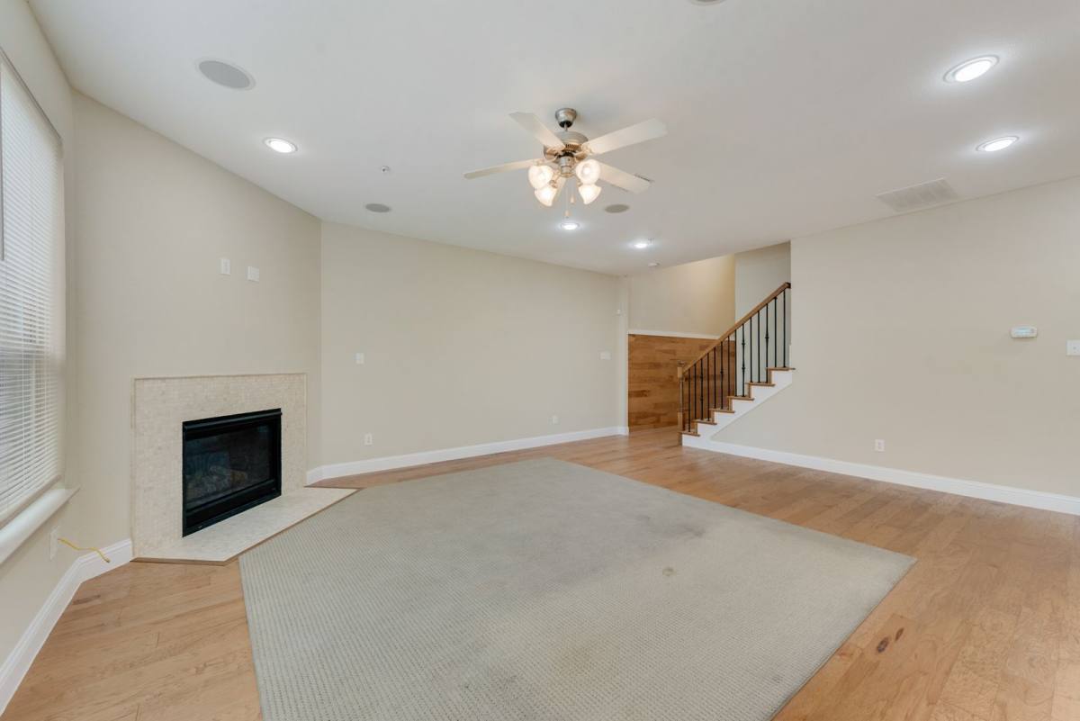 Townhouse for rent at 2629 Chambers Dr, Lewisville, TX 75067