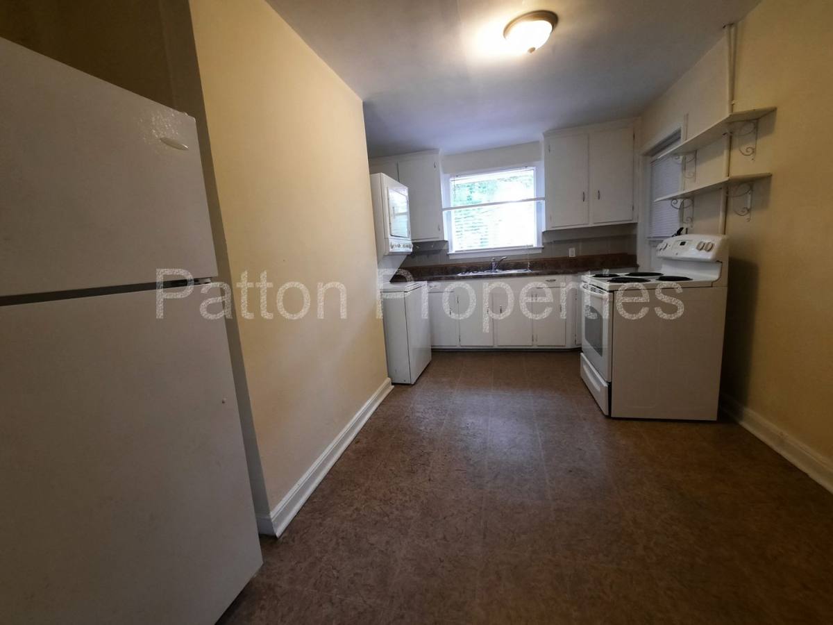 Apartment for rent at 209 S Harden, Columbia, SC 29205