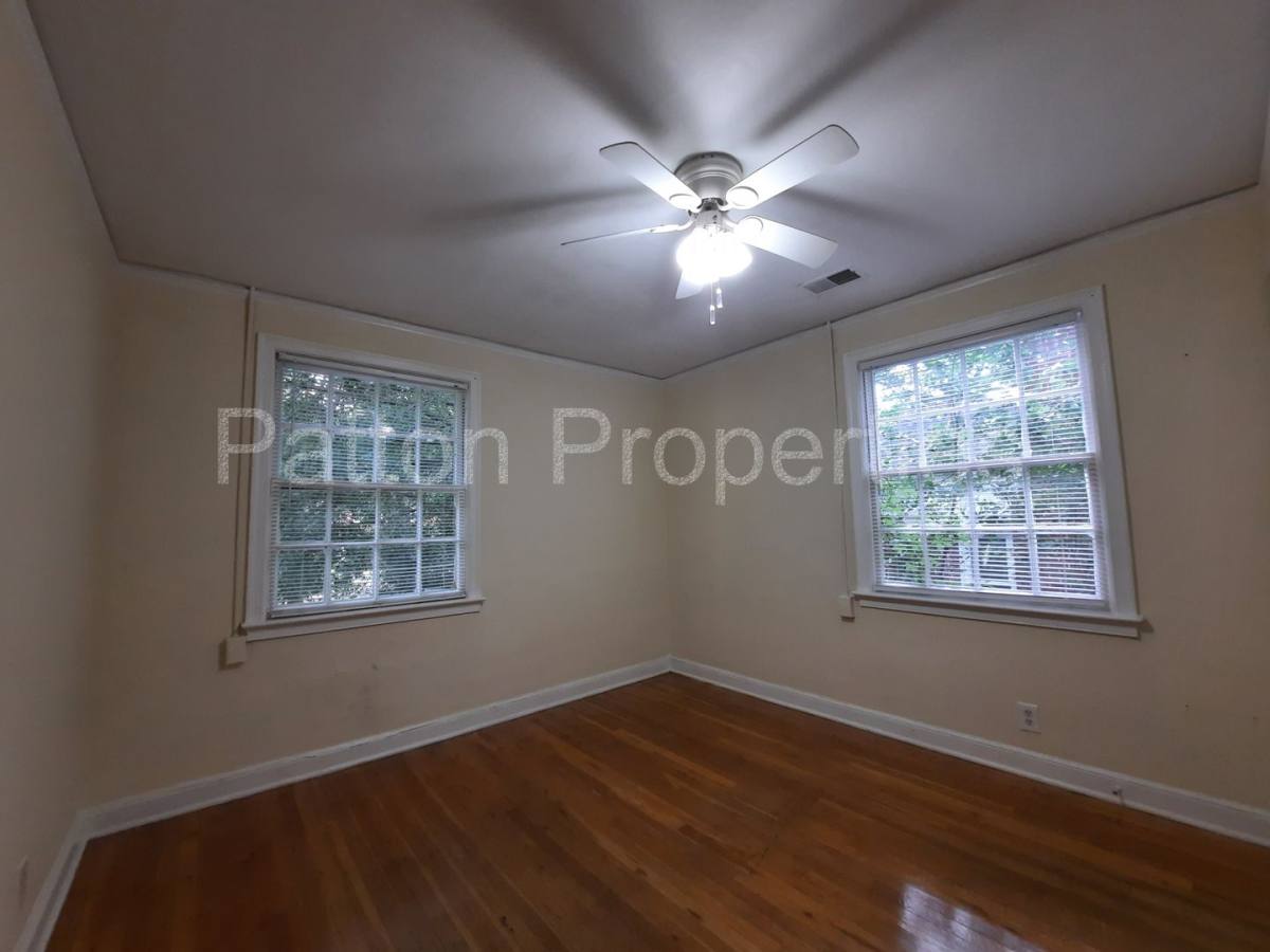 Apartment for rent at 209 S Harden, Columbia, SC 29205