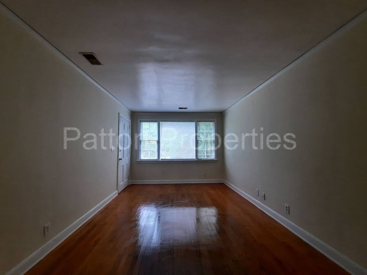 Apartment for rent at 209 S Harden, Columbia, SC 29205