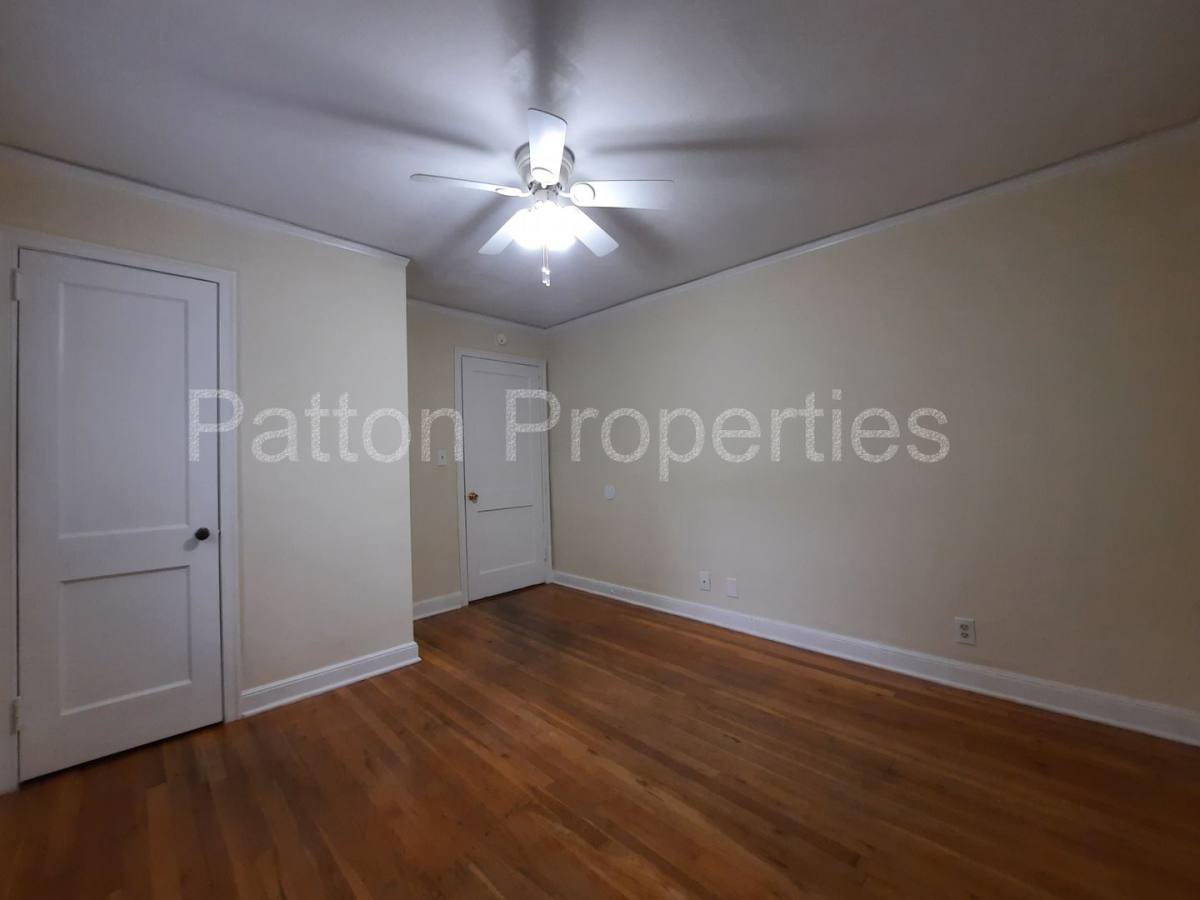 Apartment for rent at 209 S Harden, Columbia, SC 29205