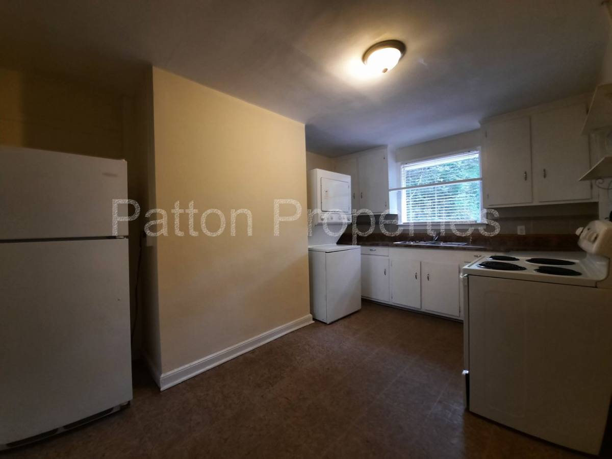 Apartment for rent at 209 S Harden, Columbia, SC 29205