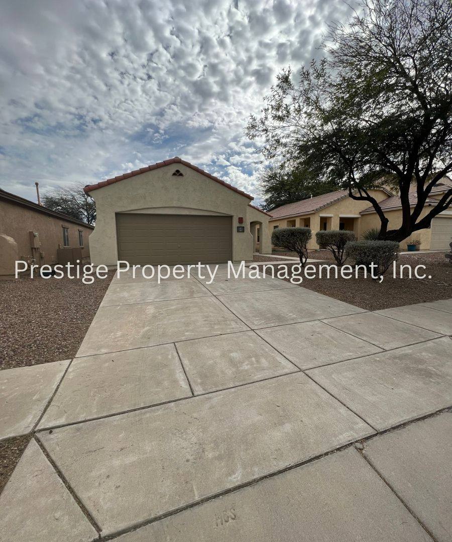 House for rent at 81 W Calle Guija, Sahuarita, AZ 85629