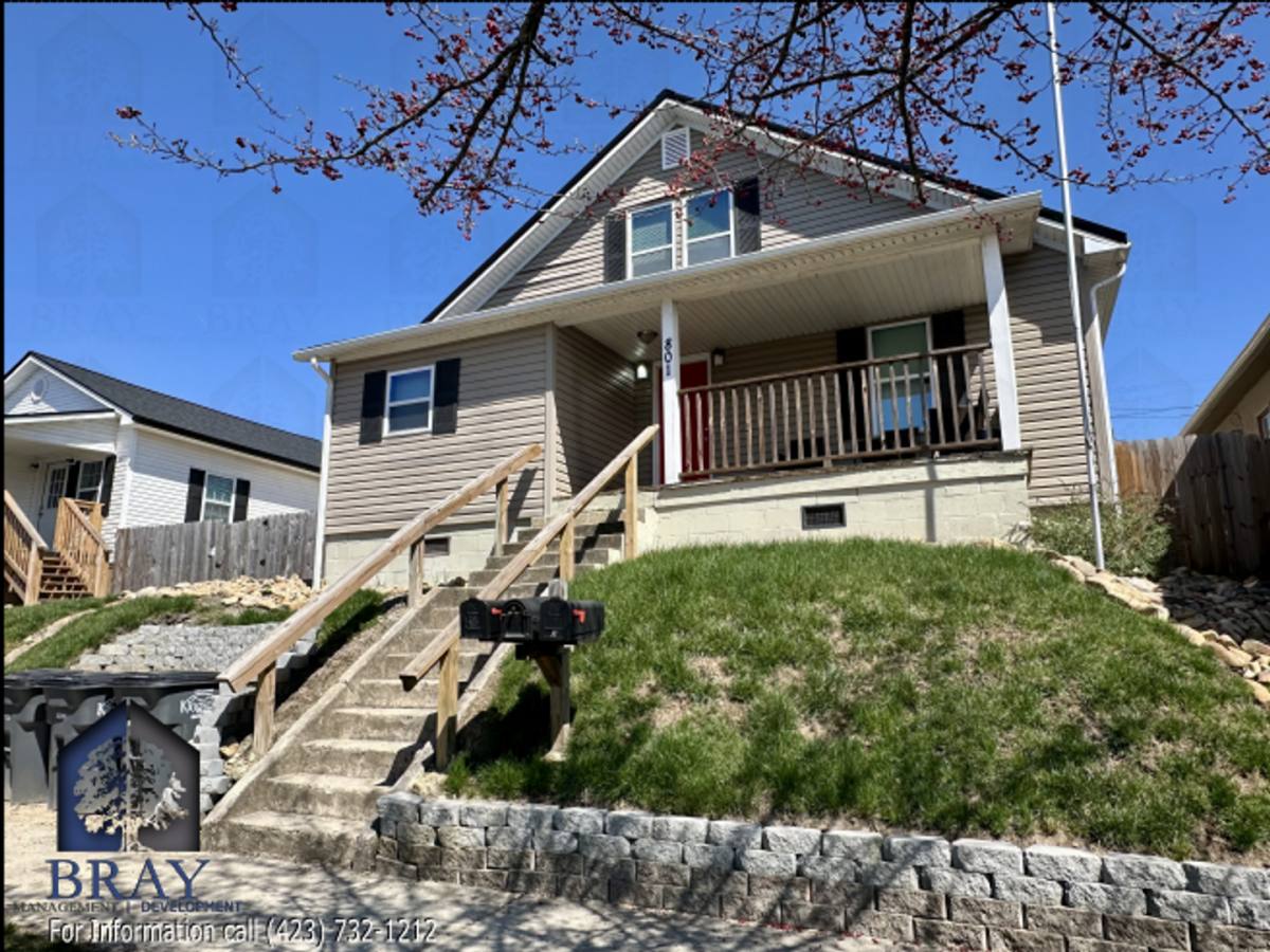 Apartment for rent at 801 E Sullivan St, Kingsport, TN 37660