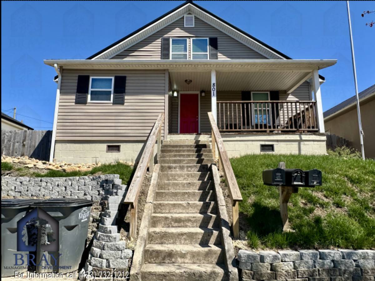 Apartment for rent at 801 E Sullivan St, Kingsport, TN 37660