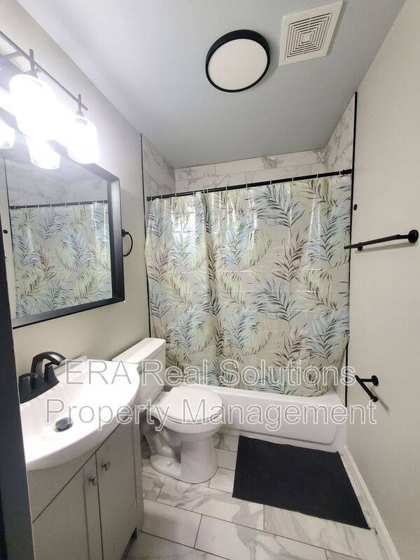 House for rent at 548 S Wayne Ave, Columbus, OH 43204