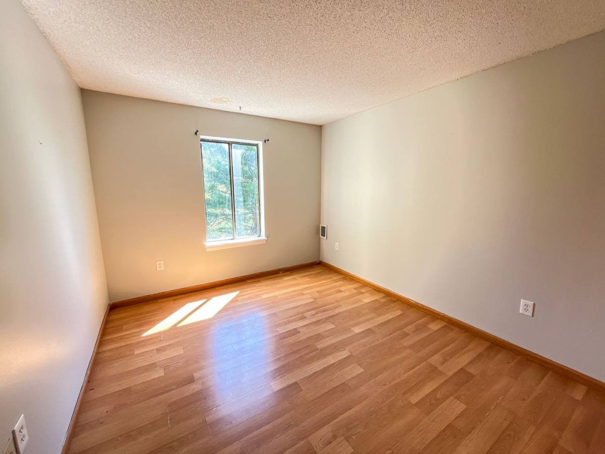 House for rent at 175 Mill Pond Rd, Hamden, CT 06514