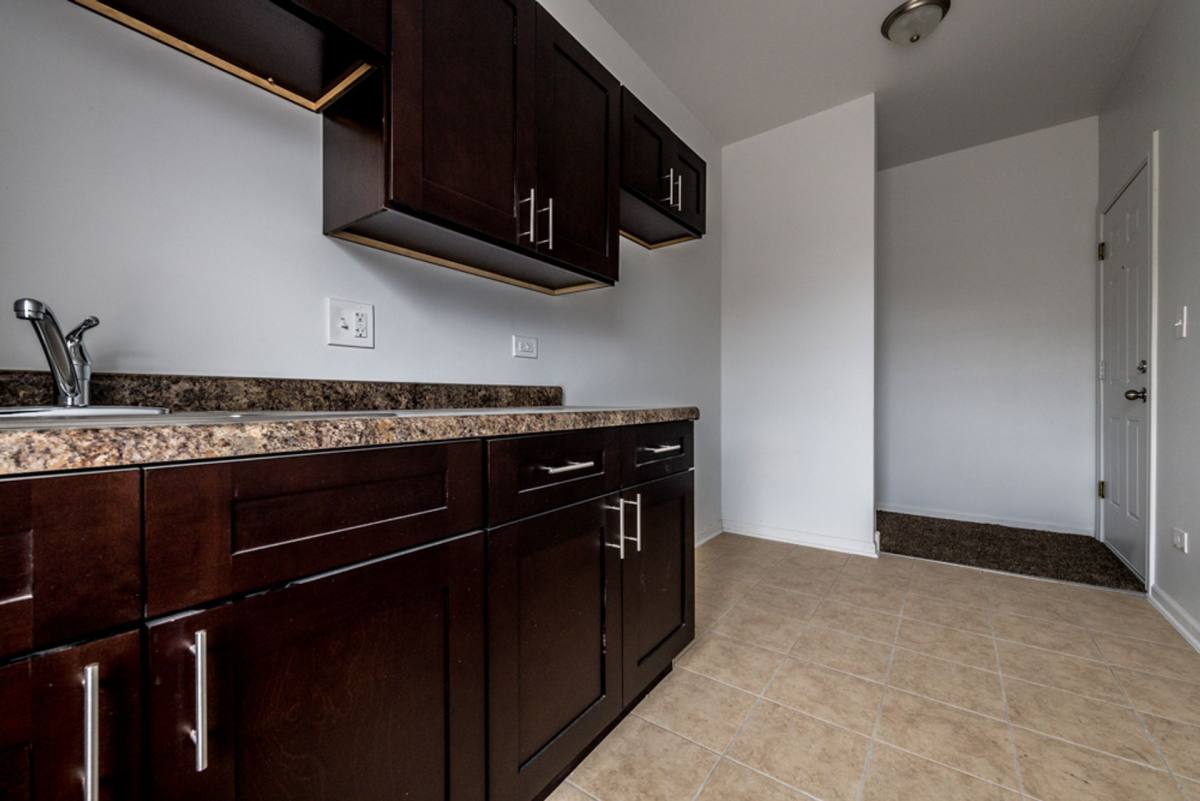 Apartment for rent at 1509-11 S Kenneth Ave, Chicago, IL 60623