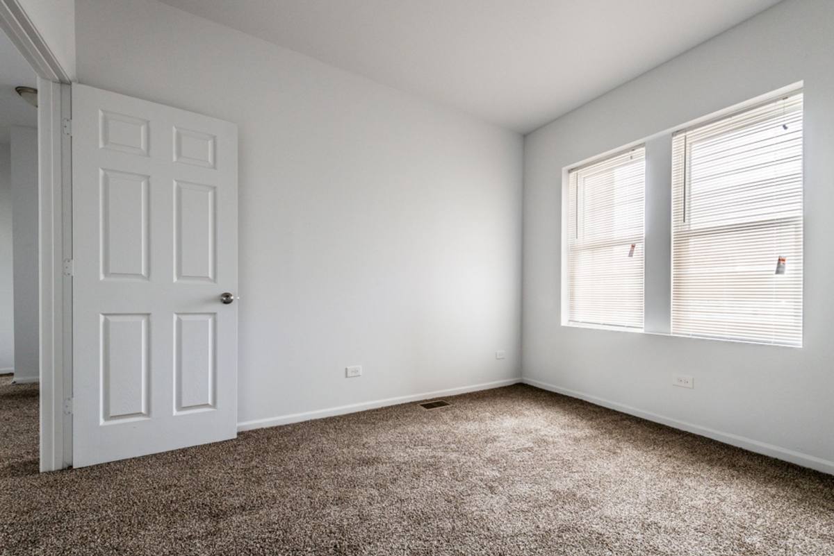 Apartment for rent at 1509-11 S Kenneth Ave, Chicago, IL 60623