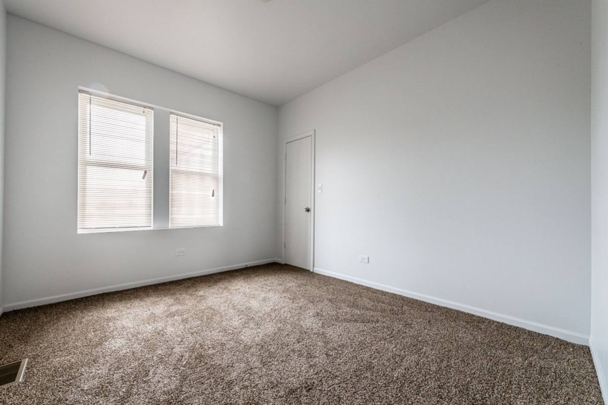 Apartment for rent at 1509-11 S Kenneth Ave, Chicago, IL 60623