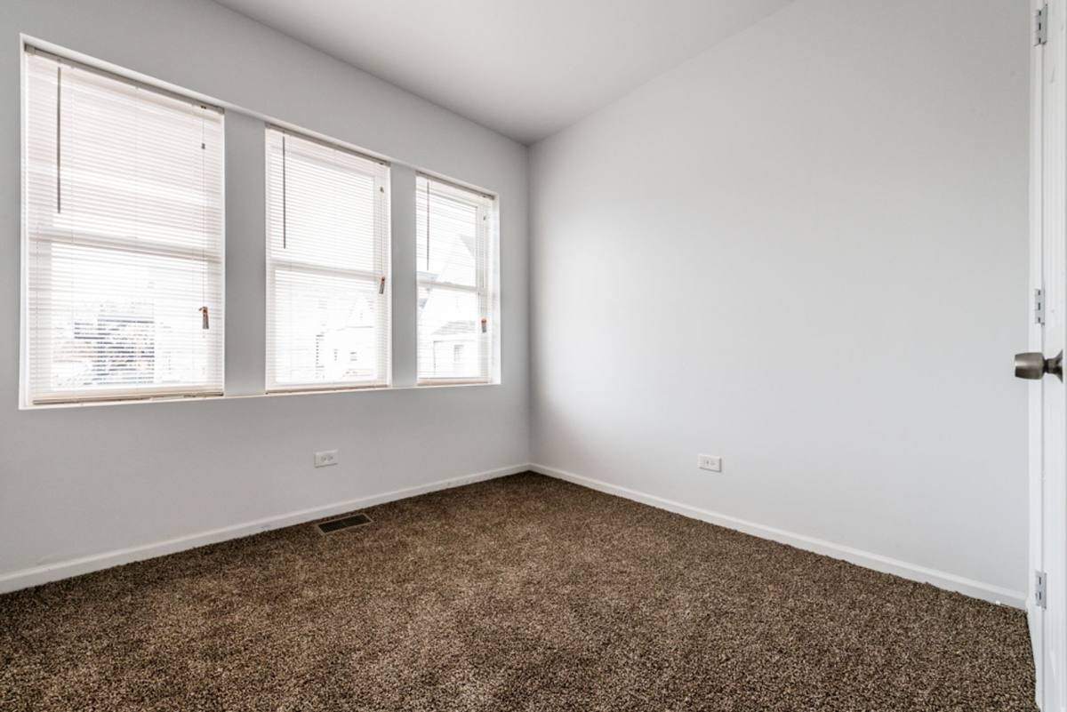 Apartment for rent at 1509-11 S Kenneth Ave, Chicago, IL 60623