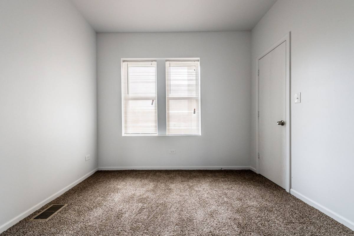 Apartment for rent at 1509-11 S Kenneth Ave, Chicago, IL 60623