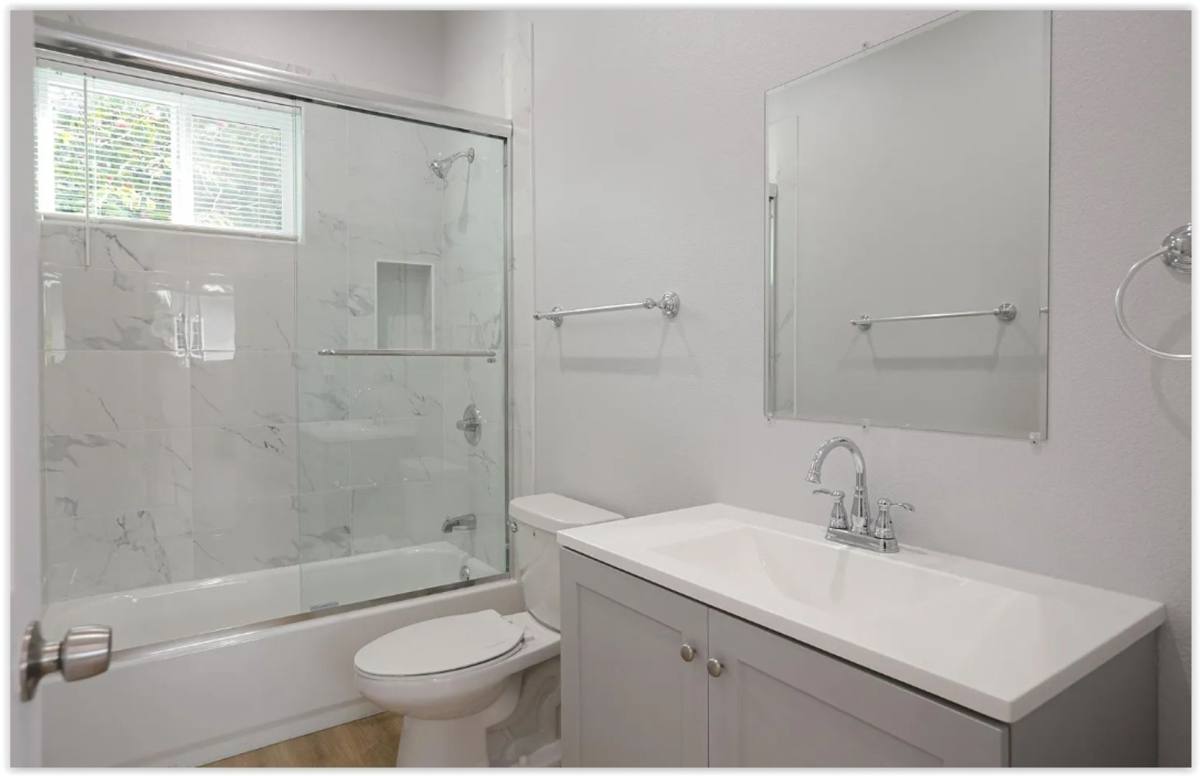 Townhouse for rent at 369 N Waverly St, Orange, CA 92866