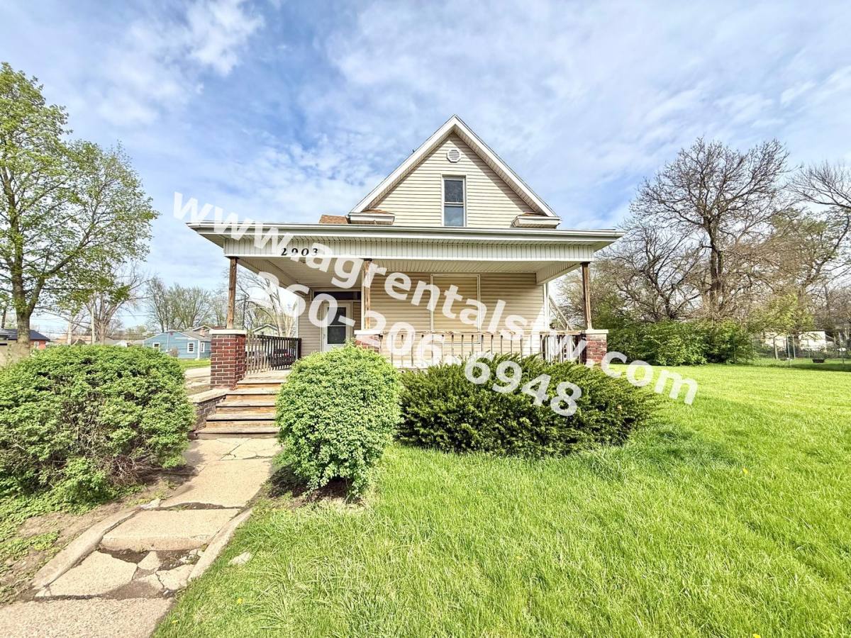 Apartment for rent at 2903 Queen St, Fort Wayne, IN 46806