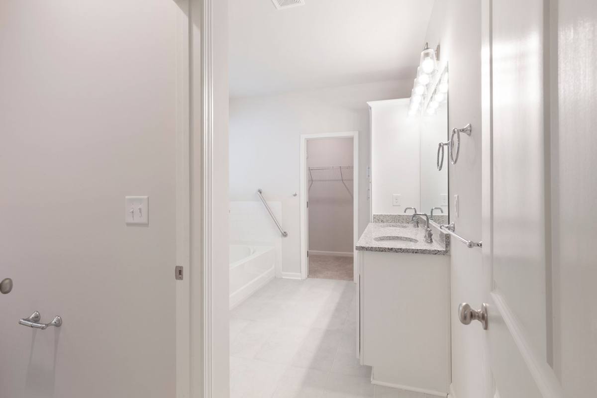 House for rent at 2943 Cottage Lane, Atlanta, GA 30337