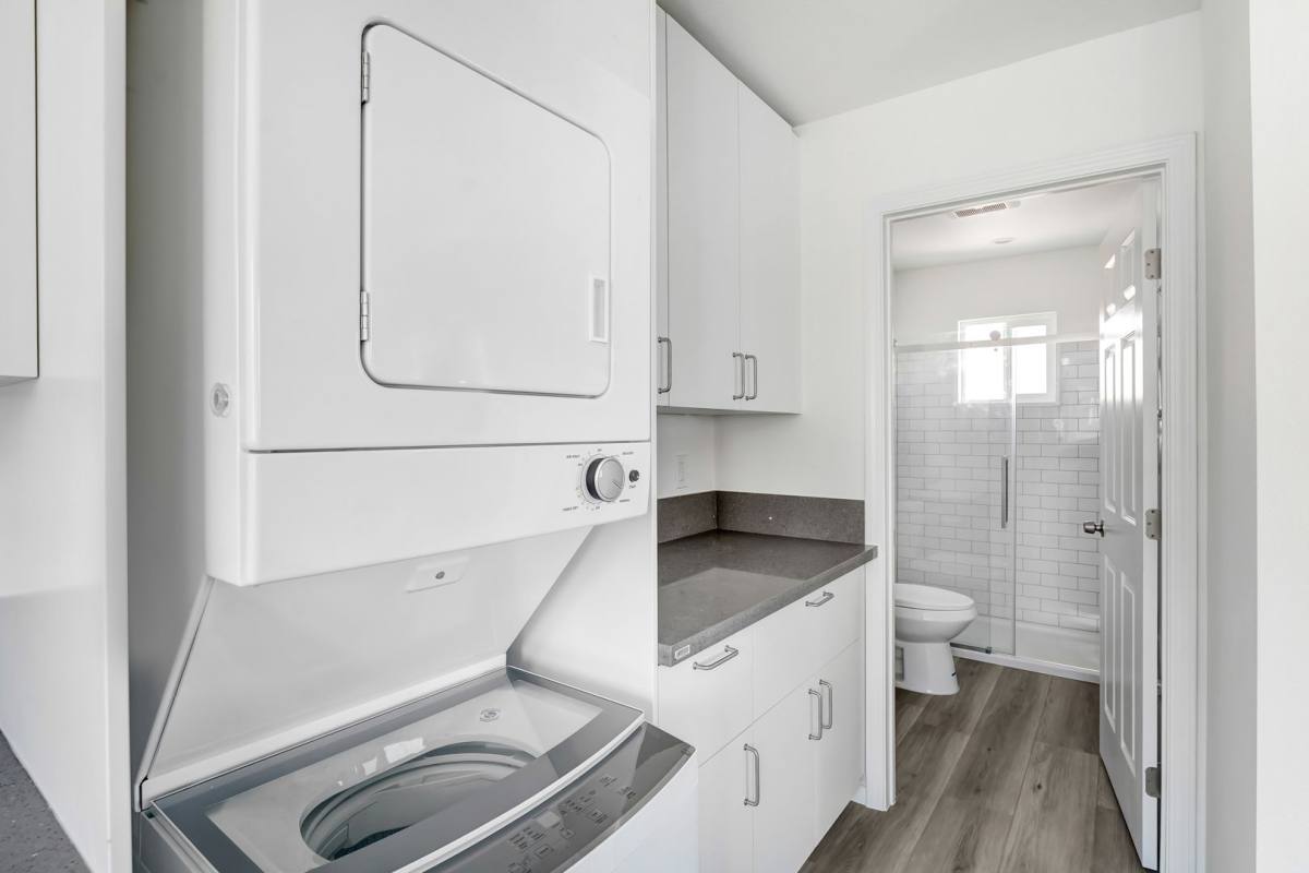 Apartment for rent at 1514 1 2 Pennsylvania Ave, Los Angeles, CA 90033