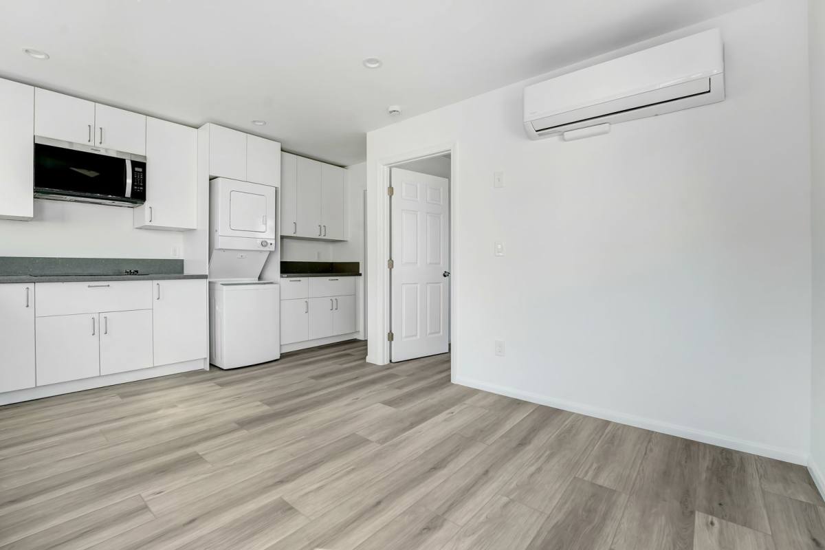 Apartment for rent at 1514 1 2 Pennsylvania Ave, Los Angeles, CA 90033